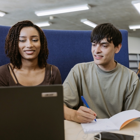 Copyright: Helen Yates PhotographyCRM and Web team use only.