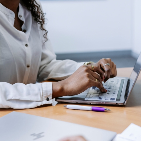 ** To only be used in relation to SEKE/Innovation Connect for Amy Doyle, Courtney Elkins, Rebecca Mott, Leah Lewis, Lynda Povey, Carley Elkins, Eilish Gorse and Jaimes Harrington. **
- 15/06/2022.SEKE - University of Portsmouth ..All Rights Reserved - Helen Yates- T: +44 (0)7790805960.Local copyright law applies to all print & online usage. Fees charged will comply with standard space rates and usage for that country, region or state.