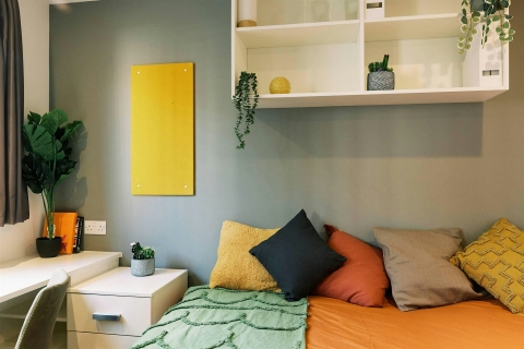 Craft Wednesdays - Room Decor
