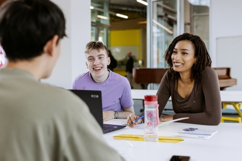 Copyright: Helen Yates Photography
CRM and Web team use only.