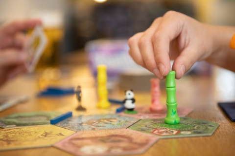 City Guide: Dice Board Game Lounge