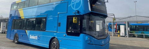 Bus electric First Bus