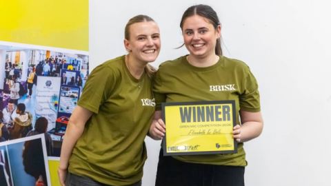 Open Mic Competition 2026: Elizabeth and Bell - EnterpriseFest