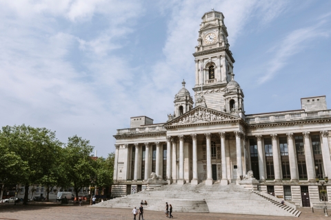  Portsmouth Guildhall building