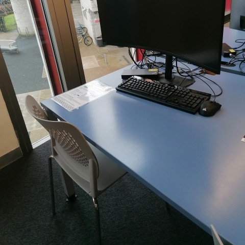An example of a BYOD station (Library - 1st floor)