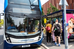Visiting parents and students getting on/off Park and Ride bus - Open Day 2023