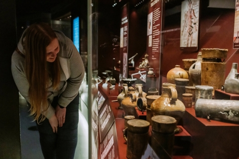 02/02/2022.UoP History trip to the Mary Rose Museum ..All Rights Reserved - Helen Yates- T: +44 (0)7790805960.Local copyright law applies to all print & online usage. Fees charged will comply with standard space rates and usage for that country, region or state.